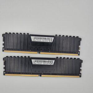 Corsair Vengeance 32GB (2x16GB) 2400MHz Desktop RAM Memory CMK32GX4M2A2400C14